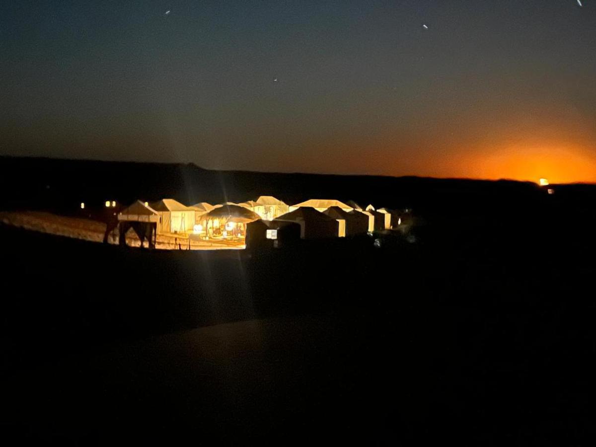 Merzouga Top Luxury Camp Екстер'єр фото
