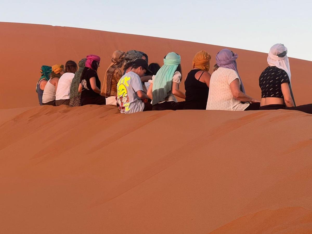 Merzouga Top Luxury Camp Екстер'єр фото