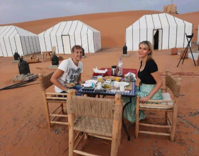 Merzouga Top Luxury Camp Екстер'єр фото