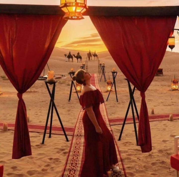 Merzouga Top Luxury Camp Екстер'єр фото