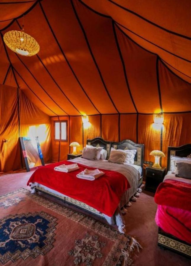 Merzouga Top Luxury Camp Екстер'єр фото