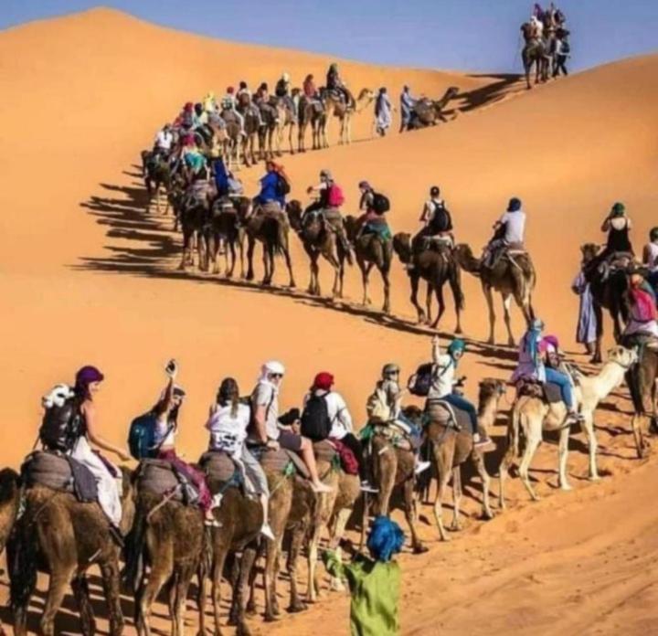 Merzouga Top Luxury Camp Екстер'єр фото
