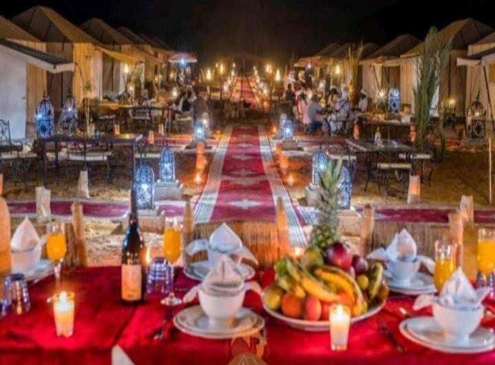 Merzouga Top Luxury Camp Екстер'єр фото