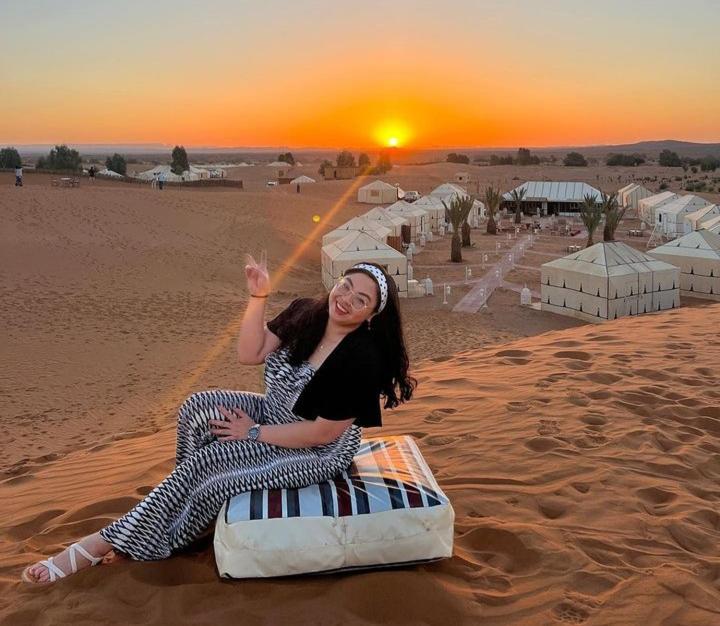 Merzouga Top Luxury Camp Екстер'єр фото