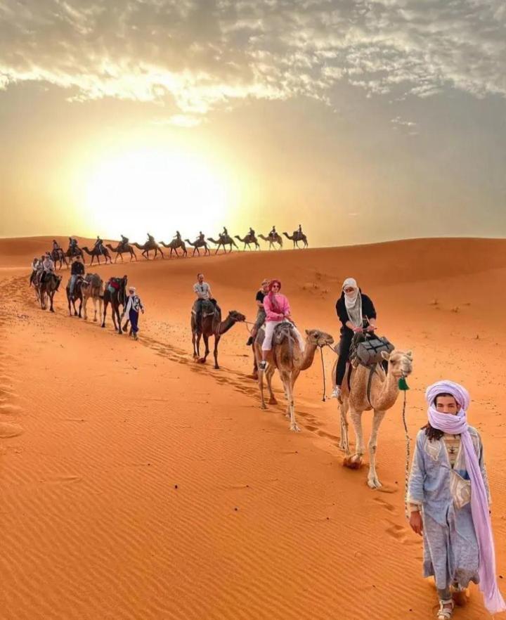 Merzouga Top Luxury Camp Екстер'єр фото
